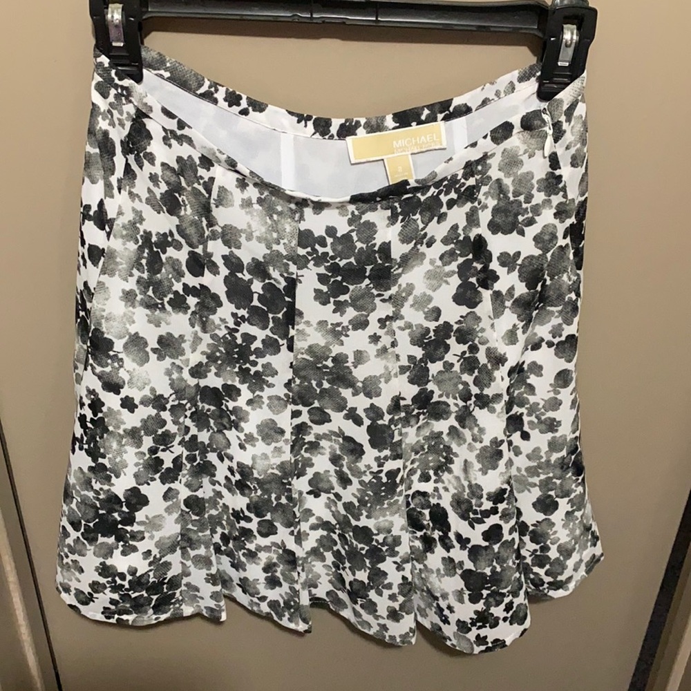 Super cute Michael Kors skirt